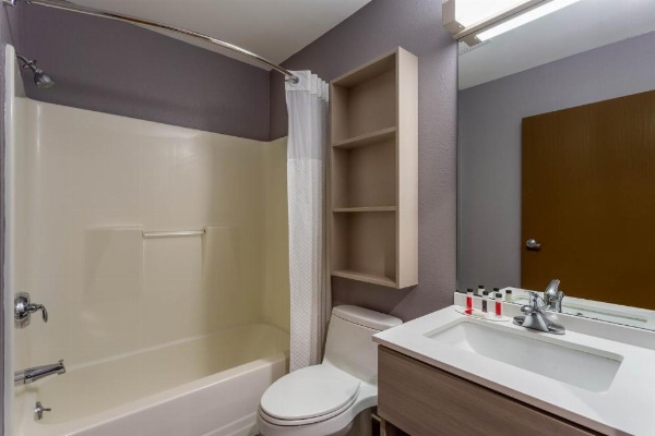 Microtel Inn & Suites By Wyndham Bethel/Danbury image 17