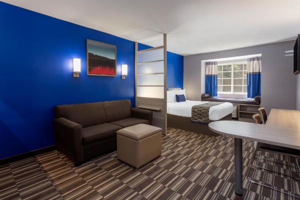 Microtel Inn & Suites By Wyndham Bethel/Danbury image 26